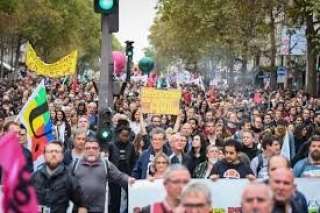 فرنسا.. موجة رابعة من الإضرابات تشدد الضغوط على ماكرون
