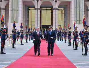 الرئيس السيسي يودع ملك الأردن بعد مشاركته فى مؤتمر القدس بالقاهرة