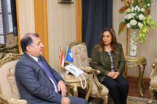 محافظ دمياط تستقبل سفير جمهورية طاجيكستان لدى مصر ويتباحثان  حول آليات تعزيز العلاقات الثنائية بين الجانبين