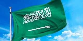 السعوديون يحتفلون بيوم العلَم للمرة الأولى