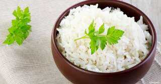 الأرز الأبيض المفلفل خطوة بخطوة
