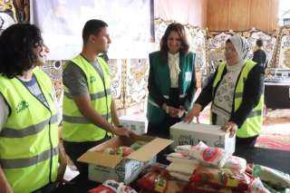 نائب المحافظ الجيزة تزور مؤسسة مصر الخير لتعبئة وتجهيز ٢٥٠٠ كرتونة مواد غذائية