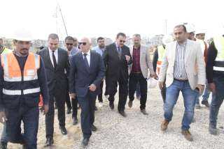 محافظ بورسعيد يتفقد أعمال إنشاء  استاد النادي المصري الجديد في موقعه الحالي
