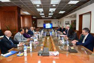 وزير الرى  يلتقى سفيرى دولتى طاجيكستان وهولندا