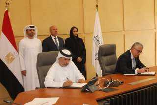 وزير النقل وسفيرة الإمارات بالقاهرة يشهدان توقيع عدد من العقود واتفاقيات الشروط ومذكرات التفاهم