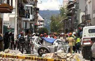 أكثر من 14 قتيلا و380 مصابا في زلزال ضرب سواحل الإكوادور وشمال بيرو