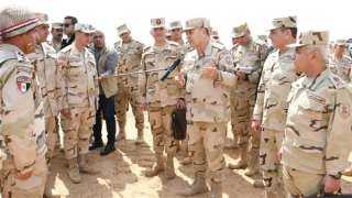 رئيس أركان القوات المسلحة يشهد بيانًا عمليًا لإحدى تشكيلات الجيش الثانى الميدانى