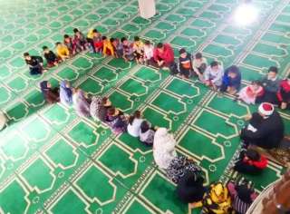 إقبال كثيف على درس النشء للأطفال بالمساجد في رمضان
