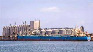 ميناء دمياط يستقبل 13 سفينة حاويات وبضائع عامة