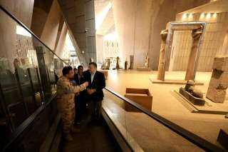 وزير السياحة والآثار يتفقد آخر مستجدات العمل بالمتحف المصري الكبير