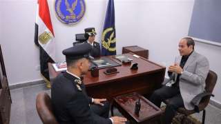الرئيس السيسي يطمئن على سير العمل وجودة الخدمات المقدمة بقسم شرطة مدينة نصر