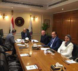وزير قطاع الأعمال يوجه بزراعة الذرة الشامية والصفراء في أراضي شركة جنوب الوادي بتوشكى
