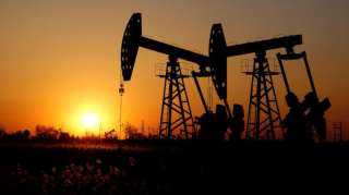 النفط يتراجع متأثرا بصعود الدولار ومخاوف الطلب