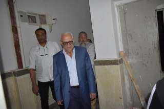 محافظ بورسعيد يتفقد سير العمل بمستشفي شفا بورسعيد للأورام التابعة لجمعية أصدقاء مرضي الأورام ببورسعيد