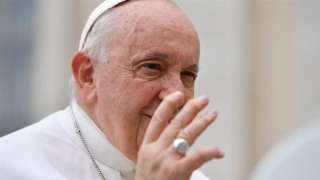 البابا فرنسيس يطالب بإحلال السلام في أوكرانيا