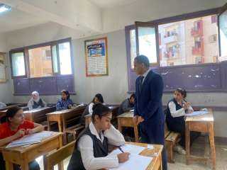 محافظ أسيوط : 84 الف طالب وطالبة يؤدون امتحانات الشهادة الإعدادية اليوم ووكيل الوزارة يتفقد سير الامتحانات بالمراكز