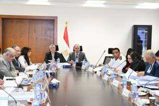 عقد إجتماع اللجنة العليا لتراخيص الشواطئ برئاسة وزير الرى