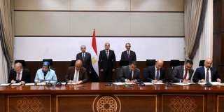 مدبولى يشهد توقيع عقود لتحويل الأماكن التابعة لشركات الاتصالات الأربع العاملة في مصر للعمل بالطاقة النظيفة