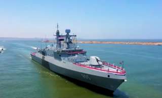 وصول الفرقاطة ”القهار” من طراز (MEKO-A200)  إلى قاعدة الإسكندرية إيذاناً بإنضمامها للقوات البحرية