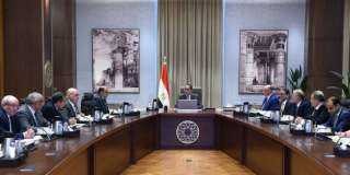 رئيس الوزراء يستعرض التصورات المقترحة لتطوير المنطقة المحيطة بمحطة سكك حديد مصر بـ”رمسيس”