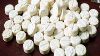 التحقيق مع ”ديلر” لاتجاره في الأقراص المخدرة بمنشأة القناطر