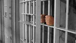 السجن المشدد والغرامة لسيدة وعامل لاتهامهما بالاتجار في المخدرات بسوهاج