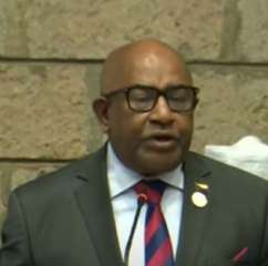 رئيس جزر القمر يؤكد استعداد الاتحاد الإفريقي لدعم التوصل إلى حل سلمي  للأزمة بالسودان
