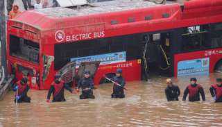 الفيضانات تغرق مناطق بكوريا الجنوبية.. والحصيلة 41 قتيلا