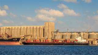 ميناء دمياط يستقبل 11 سفينة على متنها 163 ألف طن قمح