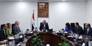 رئيس الوزراء يتابع إجراءات توفير الدعم المطلوب لمشروعات المبادرة الرئاسية ”سكن كل  المصريين”