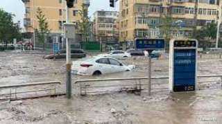 ما لا يقل عن 11 قتيلا و27 مفقودا في فيضانات بكين