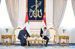 الرئيس السيسي ونظيره الإماراتي يؤكدان حرصهما على مواصلة التنسيق الوثيق على جميع المستويات