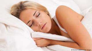طبيبة توضح أهمية النوم الجيد