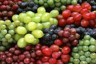 فوائد العنب..  من الدعم المناعي وصحة القلب إلى جمال البشرة