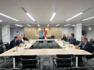 وزير الخارجية يلتقي مع وزير شئون أوروبا والخارجية الألبانية على هامش أعمال الجمعية العامة للأمم المتحدة