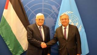 عباس يؤكد لغوتيريش ضرورة توفير الحماية الدولية للفلسطينيين