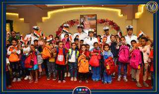 وزارة الداخلية تطلق مبادرة ”كلنا واحد- مع زهور المستقبل” لتوزيع حقائب مدرسية بمشتملاتها