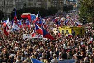 الآلاف يتظاهرون فى بولندا للمطالبة بتغيير الحكومة