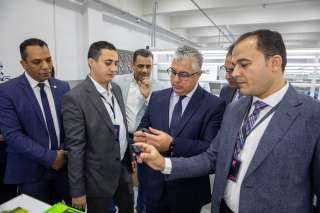 اقتصادية قناة السويس تشهد افتتاح أول مصنع لإكسسوارات المحمول القابلة للارتداء في مصر والشرق الأوسط