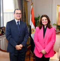 وزيرة الهجرة تستقبل قنصل عام مصر الجديد في دبي لبحث التعاون في تلبية احتياجات الجالية المصرية