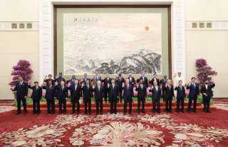 رئيس الوزراء يشارك في الجلسة الافتتاحية لـ ” منتدى الحزام والطريق للتعاون الدولي” بالعاصمة بكين