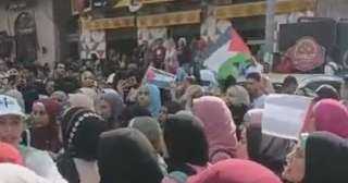 طلاب جامعة الإسكندرية ينظمون وقفة تضامنية مع الشعب الفلسطينى.. صور