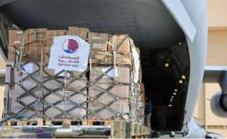مطار العريش يستقبل طائرتين من قطر تحملان مساعدات لغزة