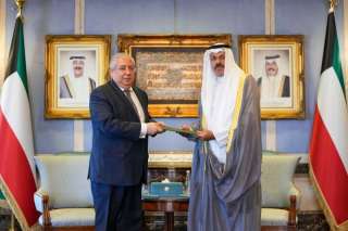 رئيس مجلس الوزراء الكويتى يتسلم دعوة من نظيره المصري لزيارة القاهرة