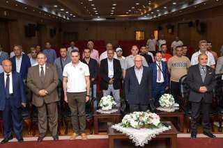 محافظ بورسعيد يحتفى برؤساء الوفود المشاركة بالبطولة الدولية الاولى للشركات