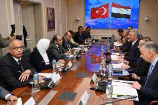 وزير التجارة  الصناعة ونظيره التركى يعقدان اجتماع موسع على المستوى الحكومي بمشاركة مسؤولى وزارتي التجارة بالبلدين