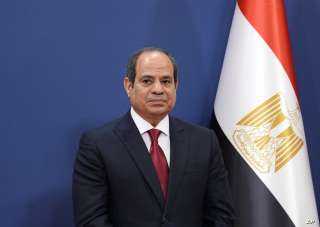 السيسي يوقع قانونا بشأن تقرير بعض التيسيرات للمصريين المقيمين بالخارج