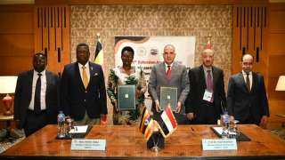 سويلم و وزيرة الزراعة الأوغندية يوقعان ملحق الاتفاق الخامس لمشروع مقاومة الحشائش المائية بالبحيرات العظمى