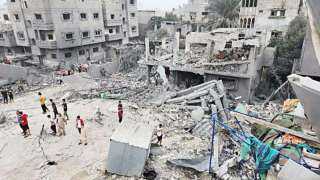 استشهاد 17 وإصابة 30 فلسطينيا جراء قصف الاحتلال الإسرائيلي منزل عائلة بخان يونس