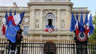 الخارجية الفرنسية تعلن إجلاء أكثر من 100 من رعاياها من غزة وتشكر مصر